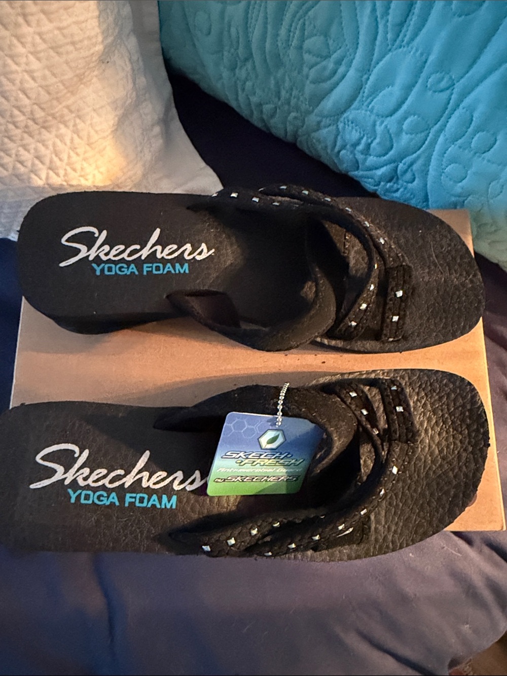 Skechers Women’s Black Yoga Foam Embellished Flip Flops - Size 9